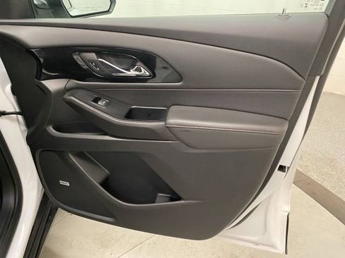 Used 2023 Chevrolet Traverse RS w/ LPO, Floor Liner Package AWD/4WD image 27