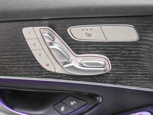 Certified 2022 Mercedes-Benz GLC 300 image 25