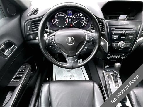 Used 2017 Acura ILX FWD image 4