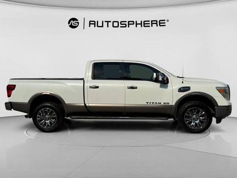 Used 2019 Nissan Titan Platinum Reserve w/ Platinum Utility Package AWD/4WD image 10