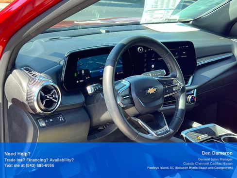 Used 2025 Chevrolet Equinox LT w/ Convenience Package II FWD image 5