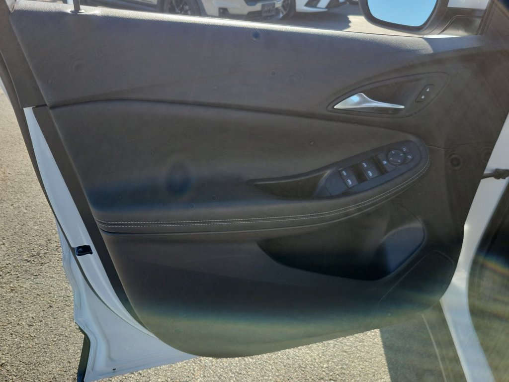 Used 2025 Buick Encore GX Preferred FWD image 20