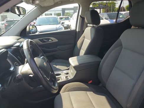 Certified 2021 Chevrolet Traverse LT FWD image 17