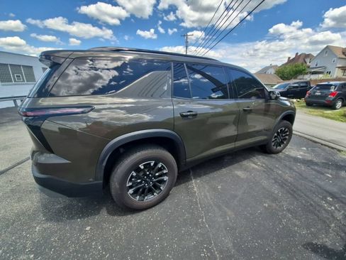 Used 2024 Chevrolet Traverse Z71 w/ Enhanced Driving Package AWD/4WD image 8