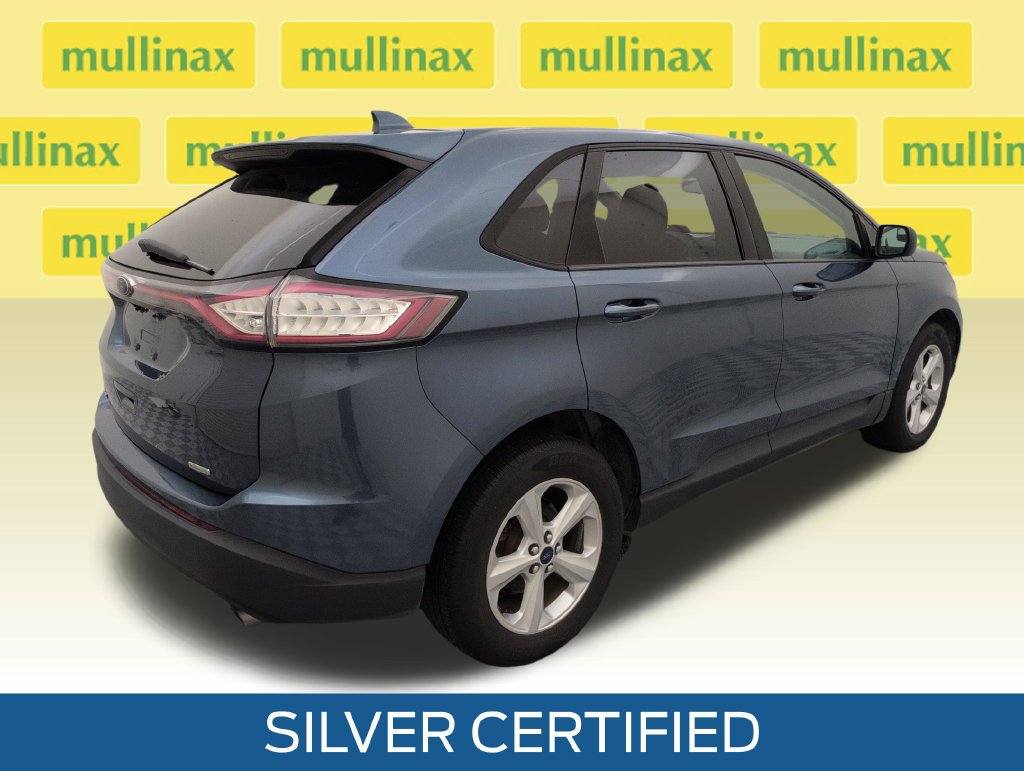 Used 2018 Ford Edge SE FWD image 3