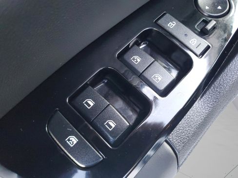 Certified 2025 Kia Sportage EX image 18