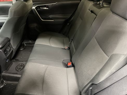 Used 2024 Toyota RAV4 XLE w/ Convenience Package image 32