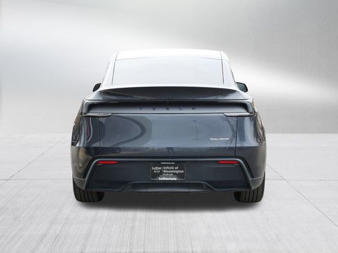 Used 2026 Tesla Model Y AWD image 6