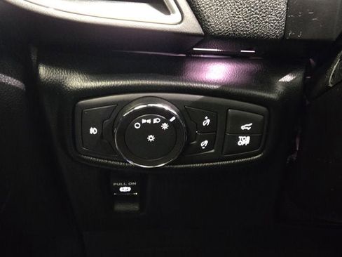 Used 2019 Lincoln Nautilus Select image 24