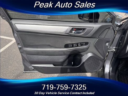 Used 2019 Subaru Outback 2.5i Premium AWD/4WD image 11