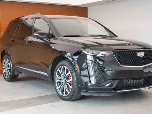 Used 2023 Cadillac XT6 Sport w/ LPO, Floor Liner Package AWD/4WD image 5