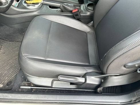 Used 2016 Volkswagen Beetle 1.8T S FWD image 10