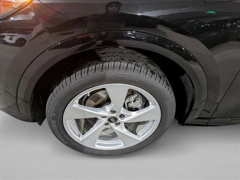 New 2025 Audi Q5 Premium Plus image 10