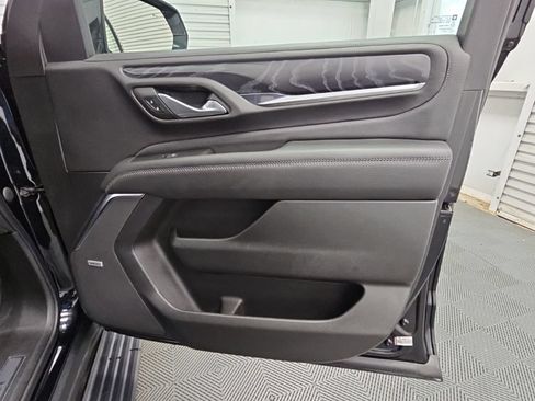 Used 2023 GMC Yukon XL Denali AWD/4WD image 47