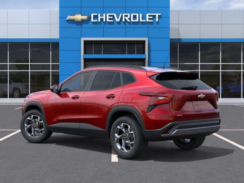 New 2026 Chevrolet Trax LT w/ Driver Confidence Package FWD image 16