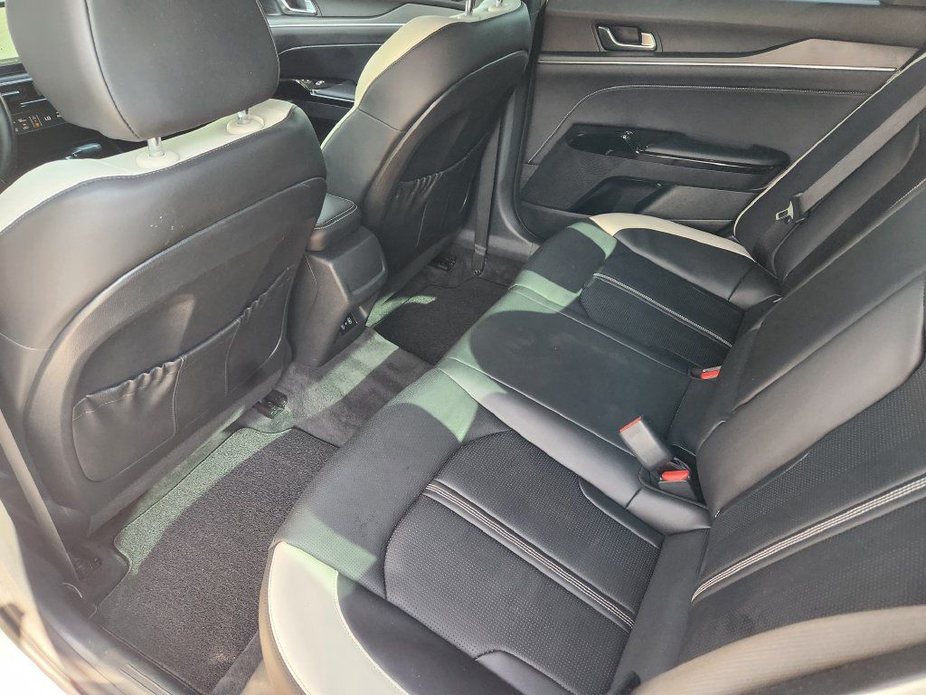 Used 2025 Kia K5 GT-Line w/ GT-Line Premium Package FWD image 30