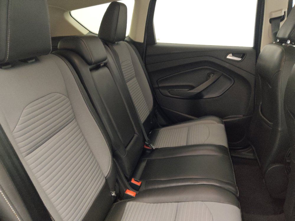 Used 2019 Ford Escape SE FWD image 19