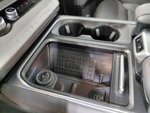 Certified 2025 Ford Expedition Max Active image 10