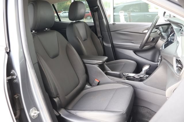 Used 2021 Buick Encore GX Select w/ Sport Touring Package FWD image 21