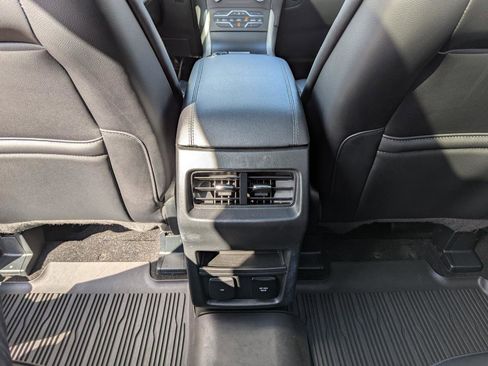 Used 2020 Ford Edge SEL w/ Convenience Package AWD/4WD image 39