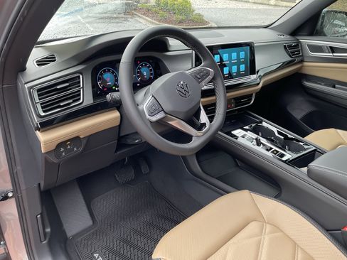 New 2026 Volkswagen Atlas Cross Sport SE FWD image 16