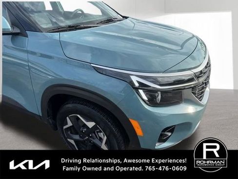 Used 2024 Kia Seltos EX AWD/4WD image 3