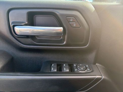 Used 2024 Chevrolet Silverado 2500 Custom w/ Custom Value Package image 11