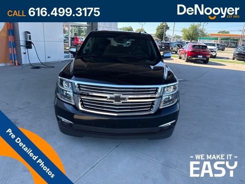 Used 2019 Chevrolet Tahoe Premier AWD/4WD image 4