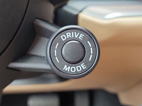 Used 2025 Porsche Cayenne E-Hybrid image 41