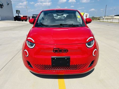 New 2024 FIAT 500 e (RED) image 27