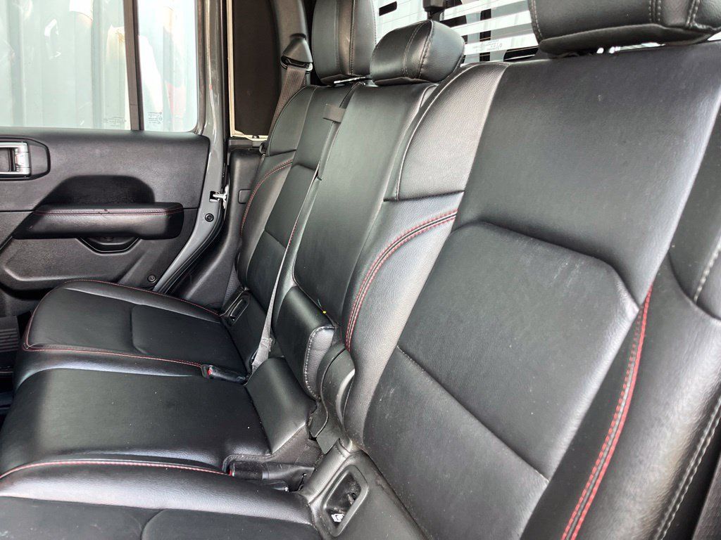 Used 2022 Jeep Gladiator Rubicon w/ LED Lighting Group AWD/4WD image 44