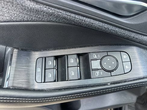 Certified 2023 Nissan Rogue SV AWD/4WD image 40
