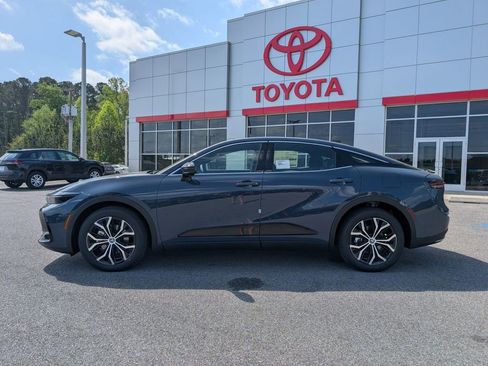 New 2026 Toyota Crown XLE image 2