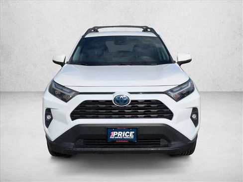 Used 2023 Toyota RAV4 AWD Hybrid image 2