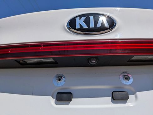Used 2021 Kia Forte LXS FWD image 14