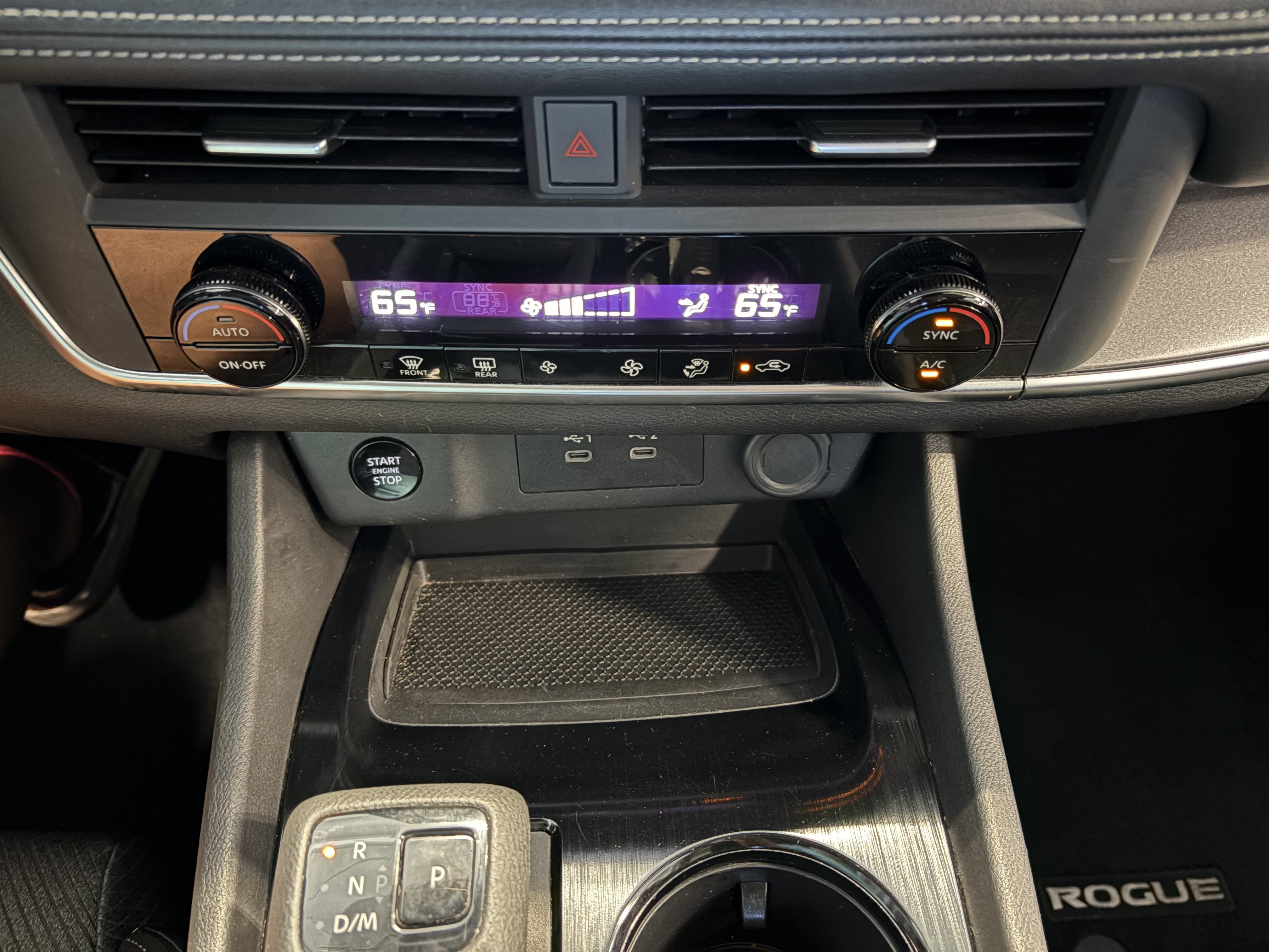 Used 2024 Nissan Rogue SV AWD/4WD image 17