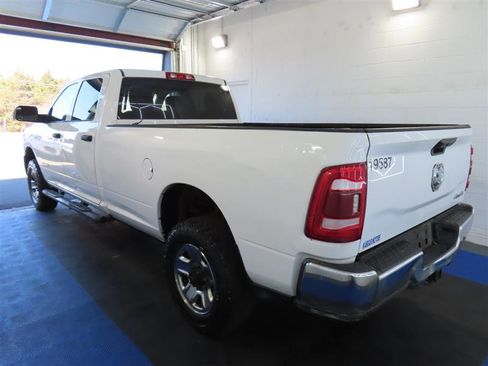 Used 2019 RAM 2500 Tradesman w/ Safety Group image 9