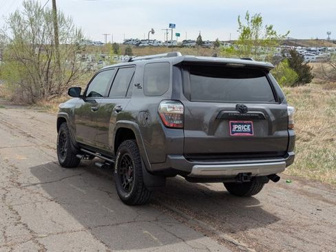Used 2018 Toyota 4Runner TRD Off-Road Premium image 8