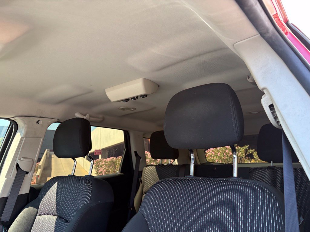 Used 2020 Dodge Journey SE w/ SE Popular Equipment Group FWD image 9