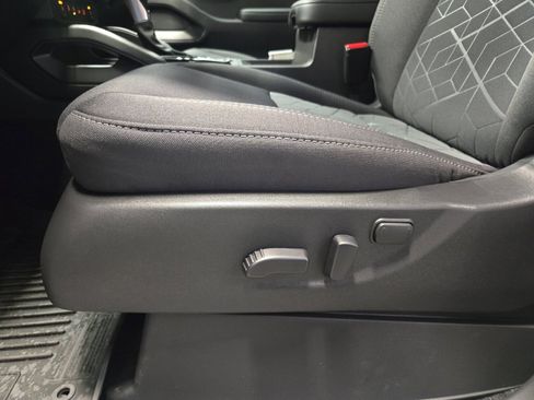 New 2026 Nissan Frontier SV w/ All-Weather Content Package AWD/4WD image 29