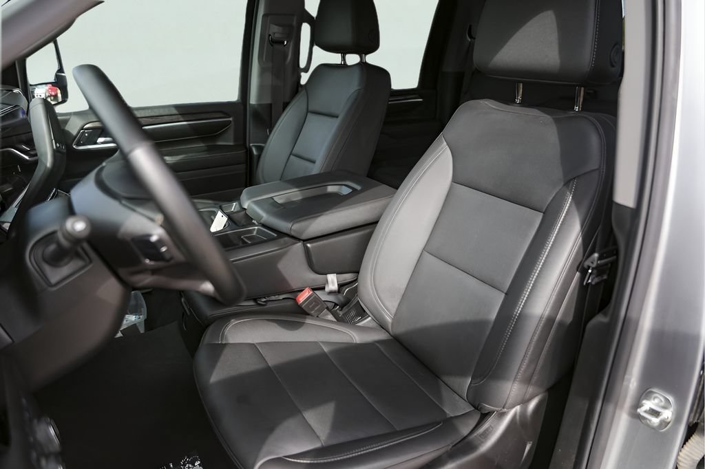 Used 2025 Chevrolet Silverado 2500 LTZ AWD/4WD image 10
