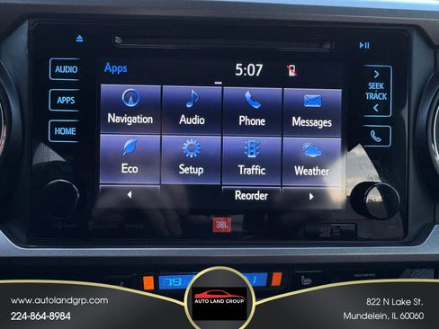 Used 2018 Toyota Tacoma Limited image 17