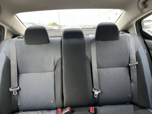 Used 2025 Nissan Versa SV FWD image 32