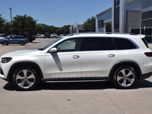 Used 2021 Mercedes-Benz GLS 450 4MATIC image 12