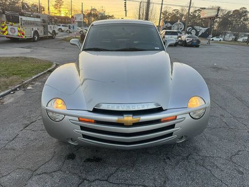 Used 2004 Chevrolet SSR w/ Preferred Equipment Group image 8