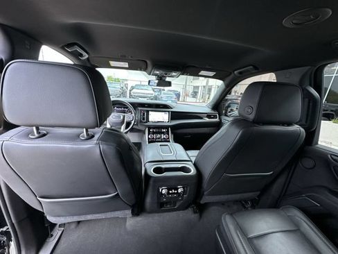 Used 2021 GMC Yukon XL Denali RWD image 31
