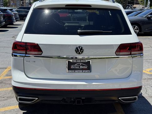 Used 2022 Volkswagen Atlas SE w/ Panoramic Sunroof Package FWD image 6