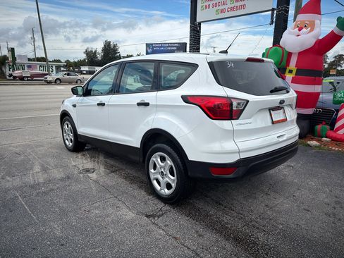 Used 2019 Ford Escape S image 6
