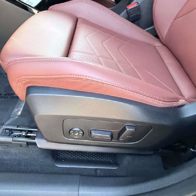 Used 2026 BMW X1 M35i AWD/4WD image 25