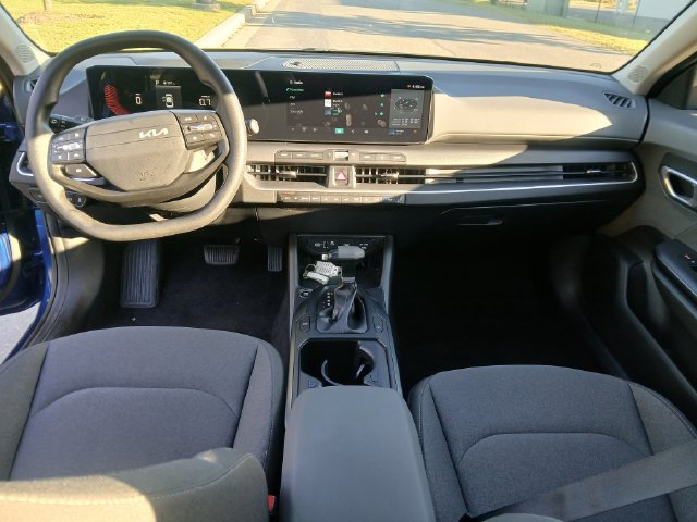 Certified 2025 Kia K4 FWD image 39